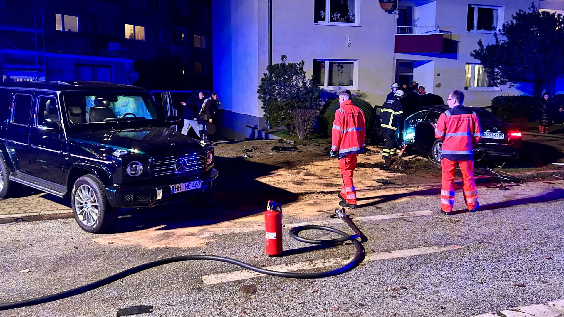 Unfall in Harburg: Gegen 21.24 Uhr wurde am Heiligabend ein Verkehrsunfall auf der Hohe Straße gemeldet.