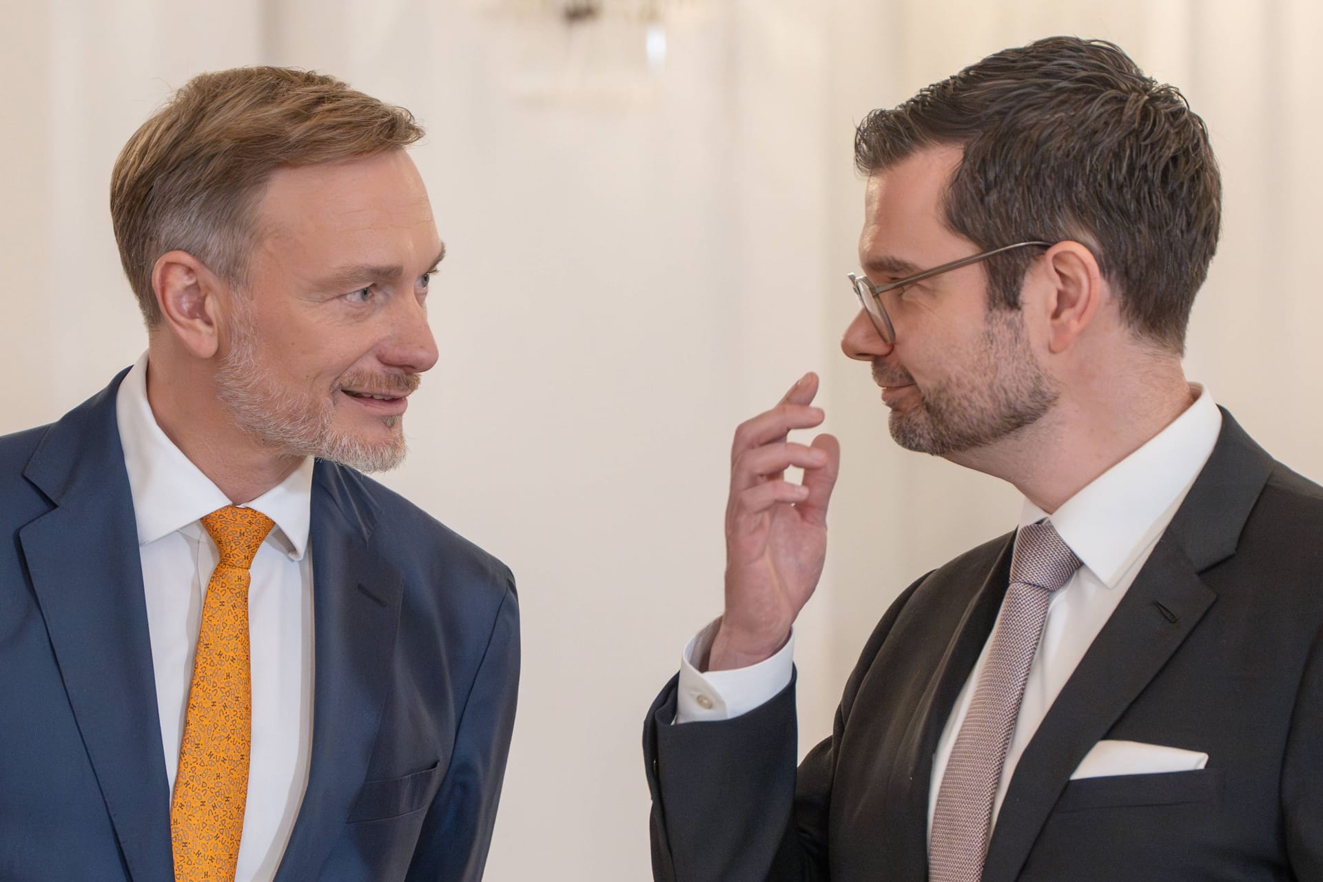 Ex-Minister Christian Lindner (l.) und Marco Buschmann (beide FDP) am Tag ihrer Entlassung durch den Bundespräsidenten.