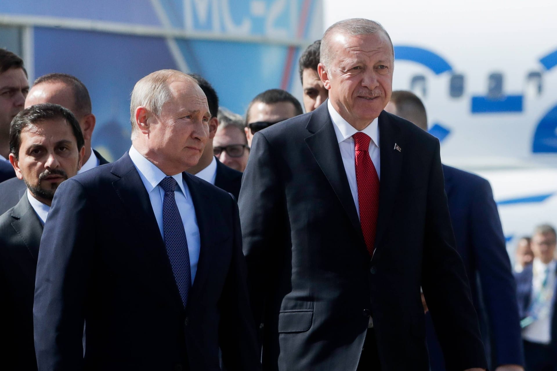 Recep Tayyip Erdoğan und Wladimir Putin (Archivbild): In Syrien kämpfen beide Machthaber für unterschiedliche Interessen.