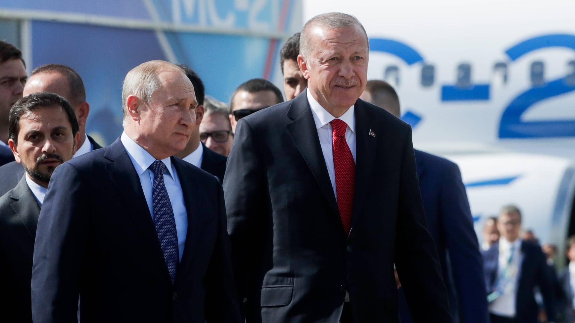 Recep Tayyip Erdoğan und Wladimir Putin (Archivbild): In Syrien kämpfen beide Machthaber für unterschiedliche Interessen.