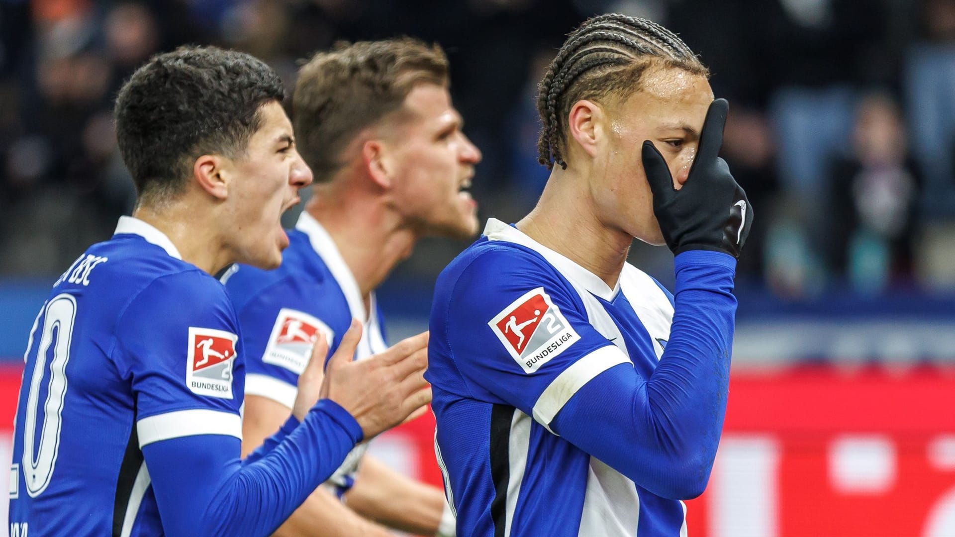 Derry Scherhant (r.): Der Hertha-Profi wurde gefoult und verwandelte den Elfmeter beim Spiel gegen Preußen Münster selbst zum 1:0.