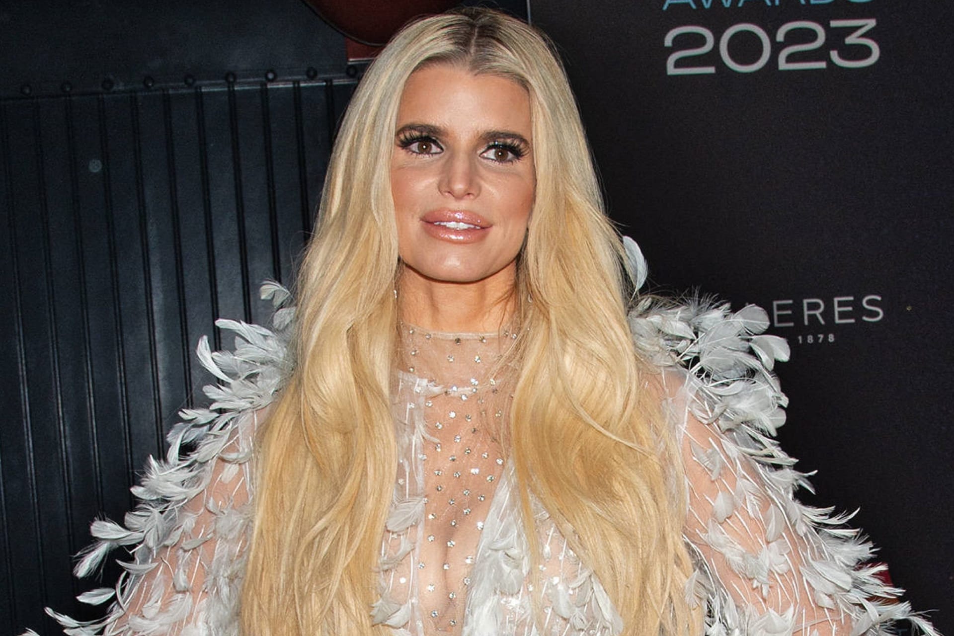 Jessica Simpson: Erst im November 2024 feiert die Sängerin mit ihren Instagram-Followern sieben Jahre ohne Alkohol.