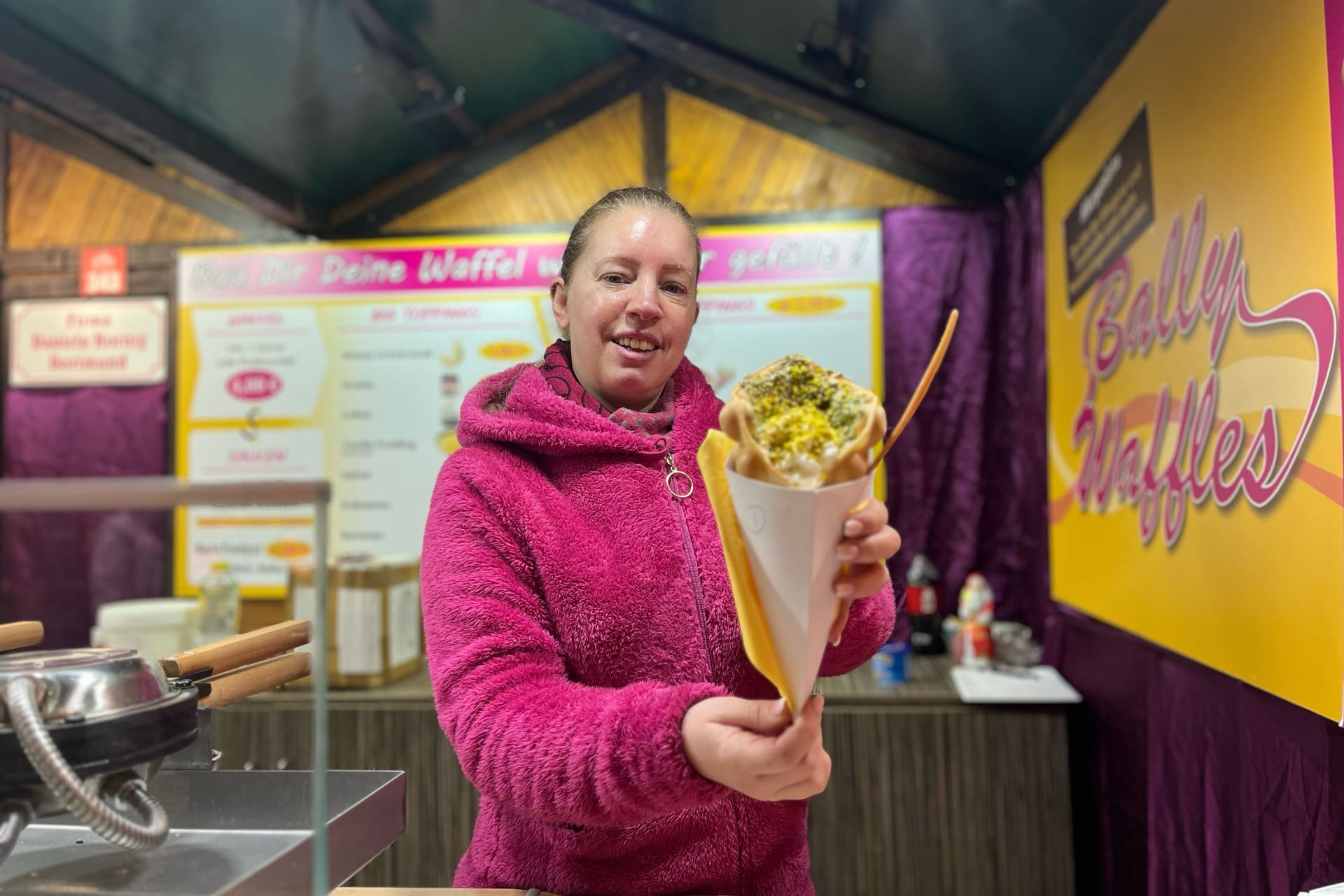 Standbetreiberin Daniela Hornig: Die Dortmunderin kreierte die "Dubai-Waffel".