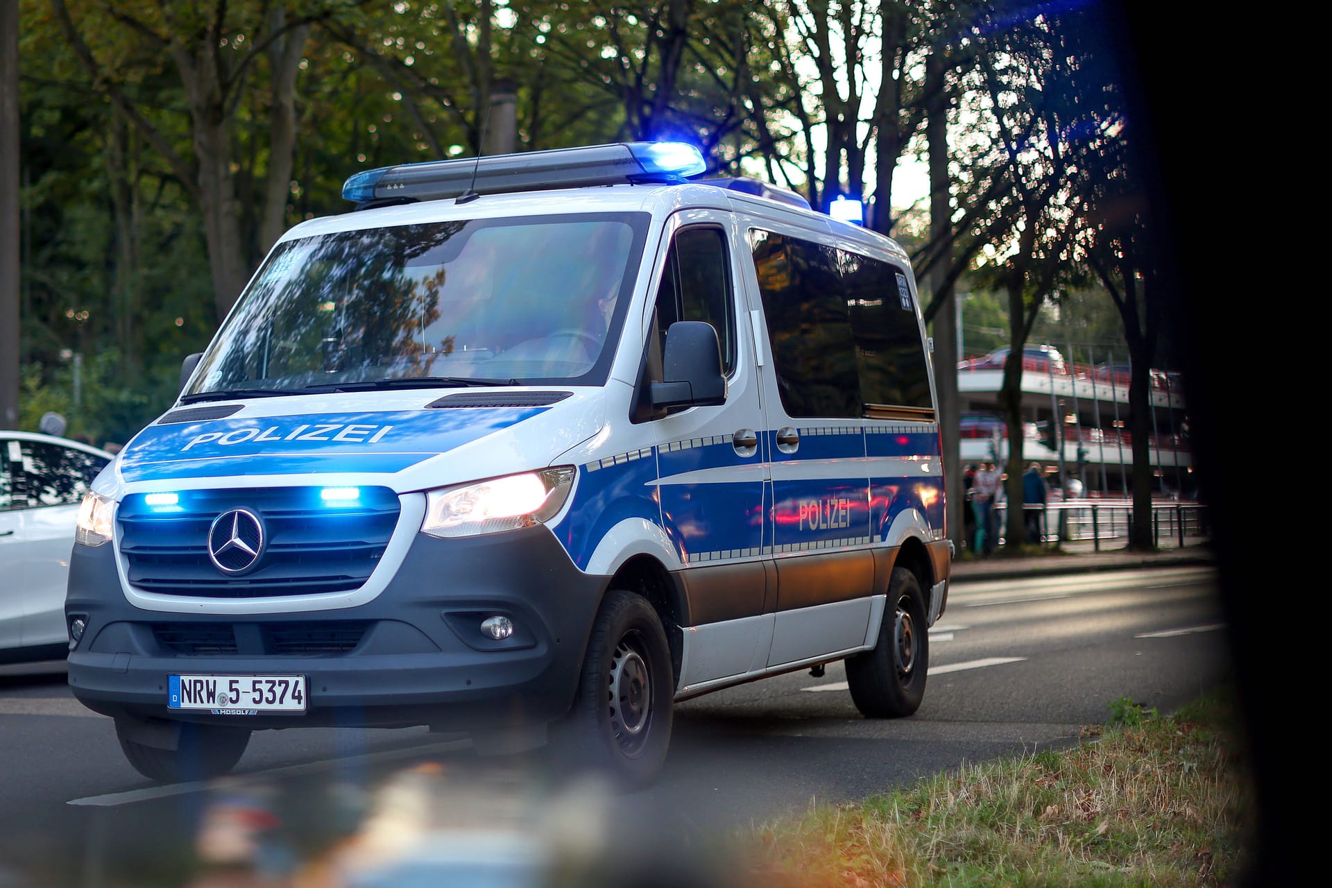 Einsatzwagen der Polizei in NRW. (Symbolfoto)