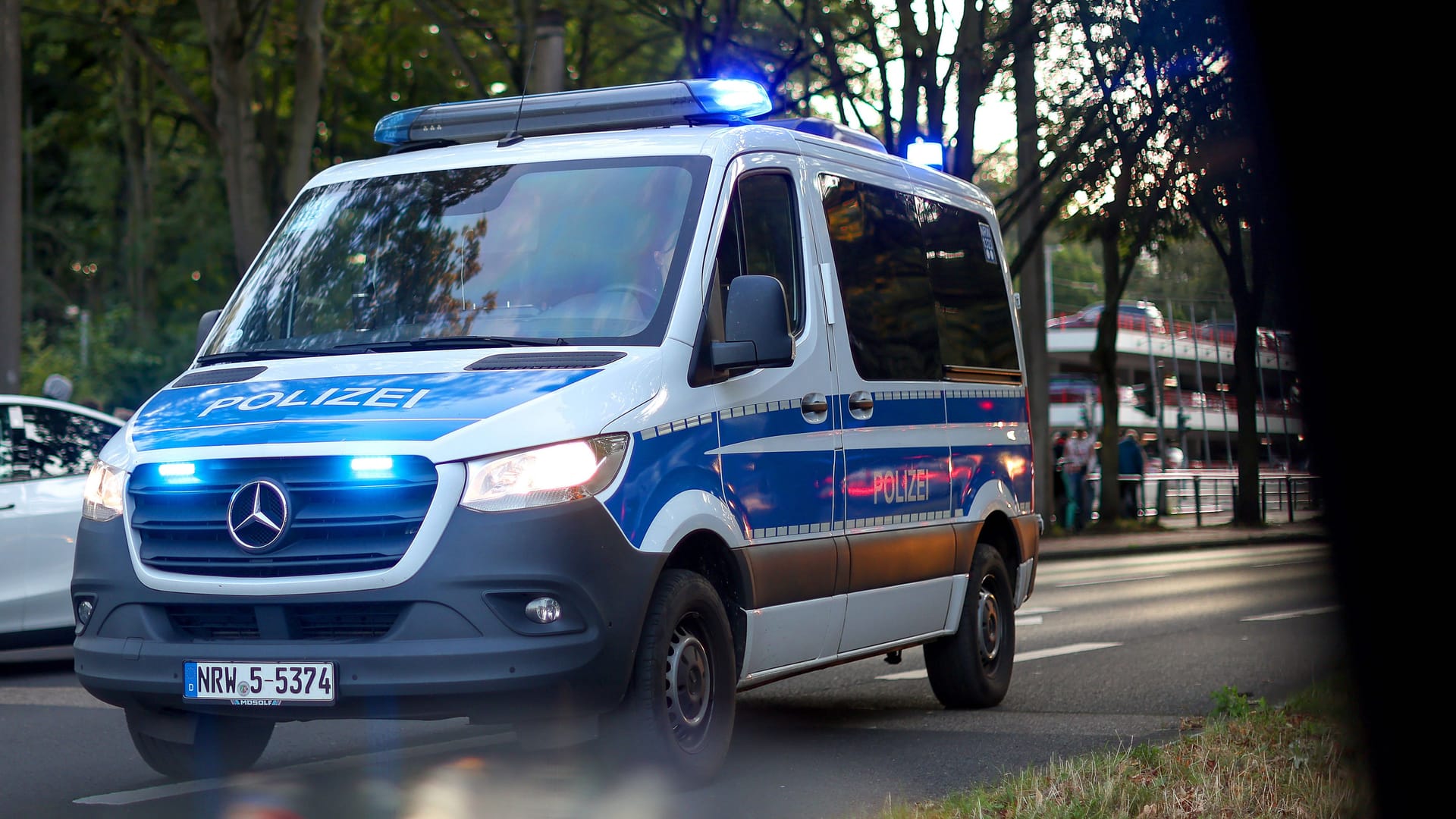 Einsatzwagen der Polizei in NRW. (Symbolfoto)