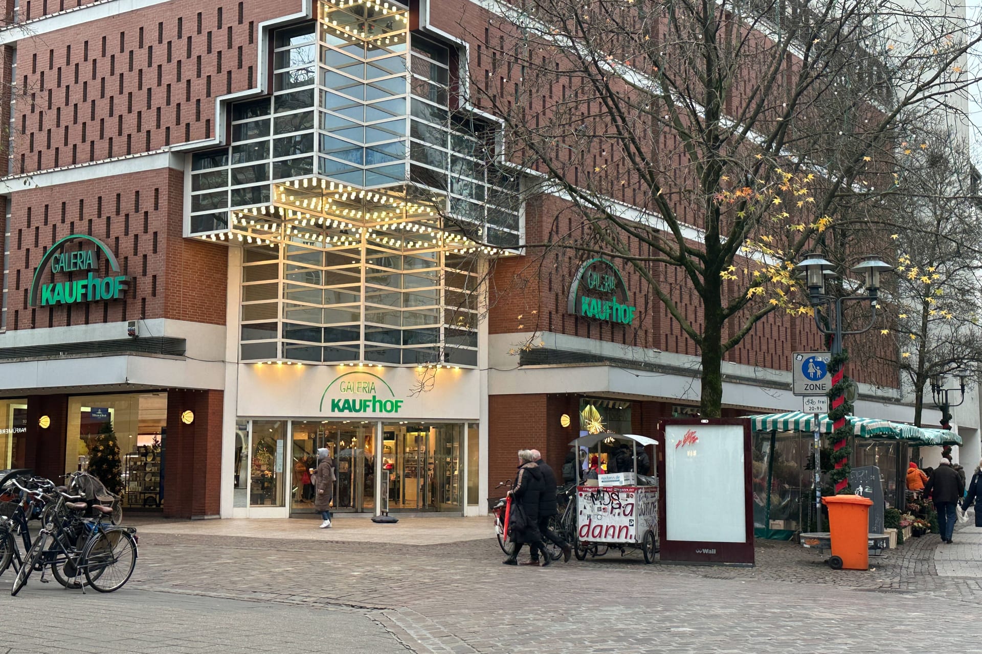 Das Galeria-Kaufhof-Gebäude in Münster: Payback und der Händler machen wieder gemeinsame Sache,