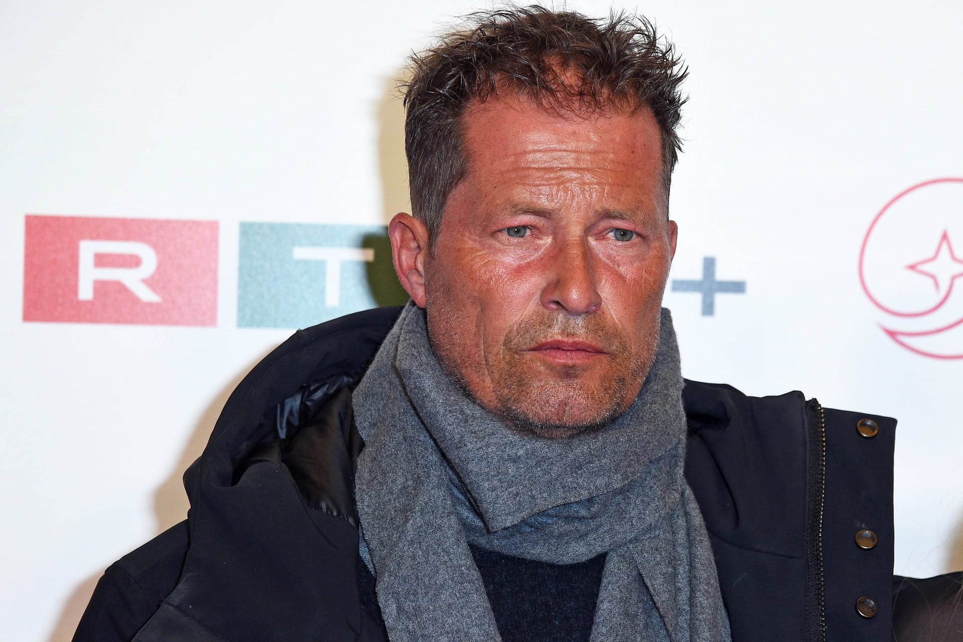 Til Schweiger: Immer wieder fiel der Schauspieler mit exzessivem Konsum auf. Nachdem ein Ausraster am Set publik wurde, zog er sich zurück und bekundete, dem Alkohol abzuschwören.