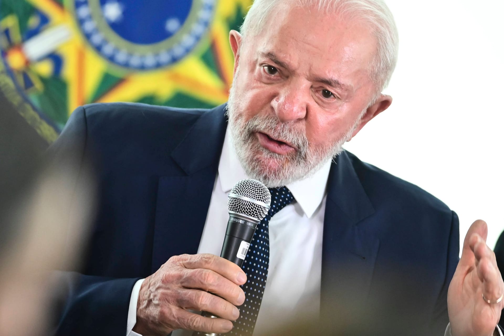 Der brasilianische Präsident Luiz Inácio Lula da Silva befindet sich derzeit im Krankenhaus.