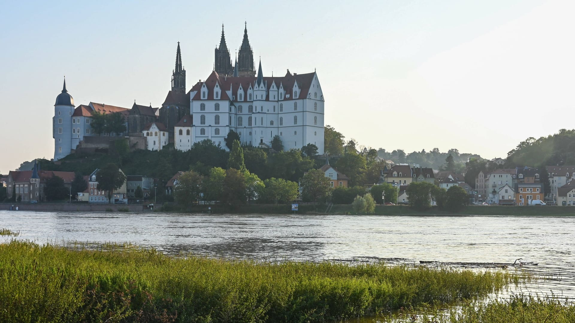 Blick auf Meißen (Archivbild): In der Stadt wurden drei tote Kinder gefunden worden.