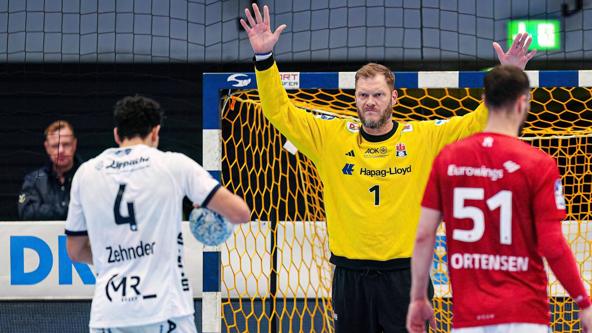 Eine 2,05-Meter große Wand im HSVH-Tor: Johannes "Jogi" Bitter läuft gegen Flensburg ein allerletztes Mal in der Bundesliga auf.