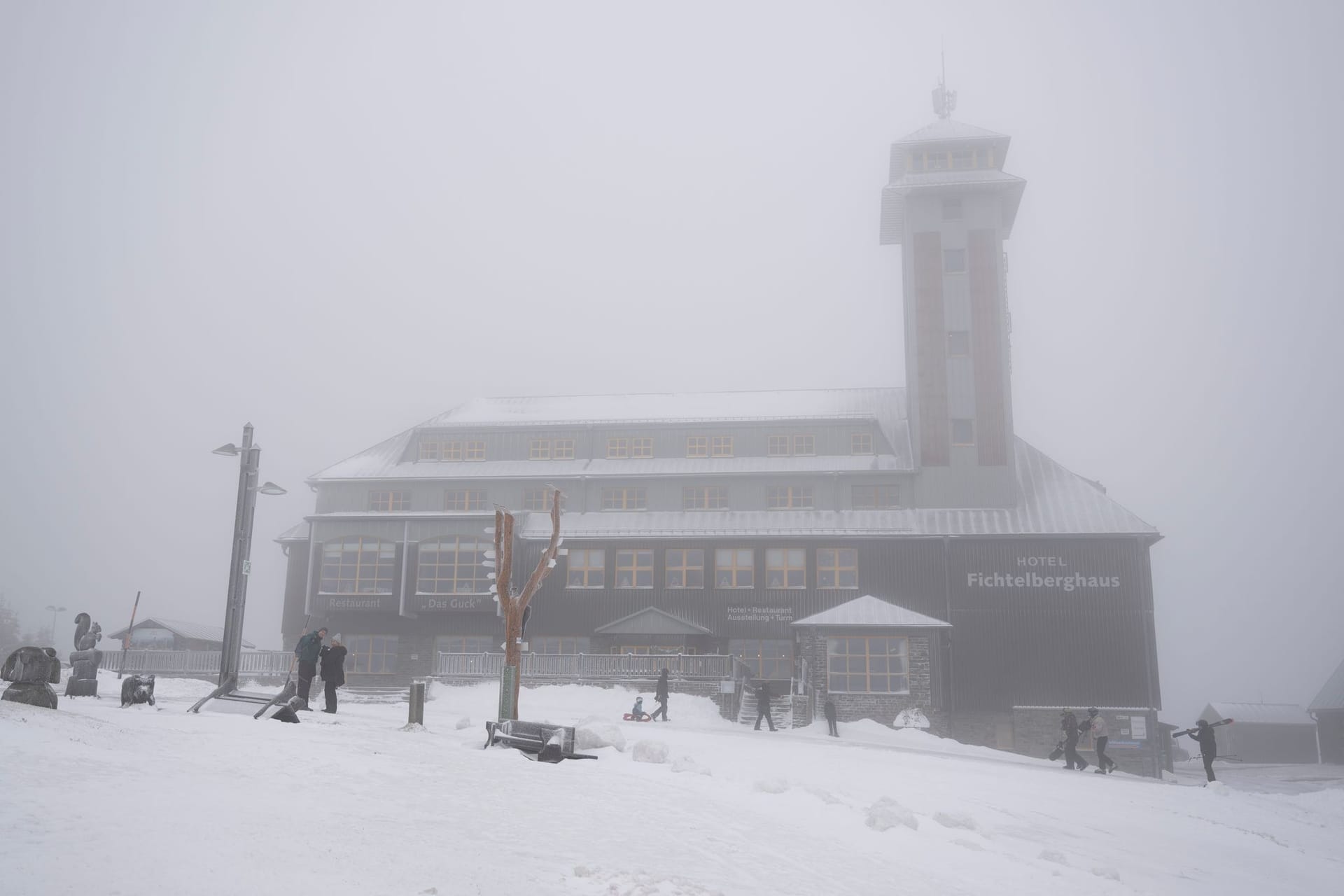 Neblig-trübes Wetter in Sachsen