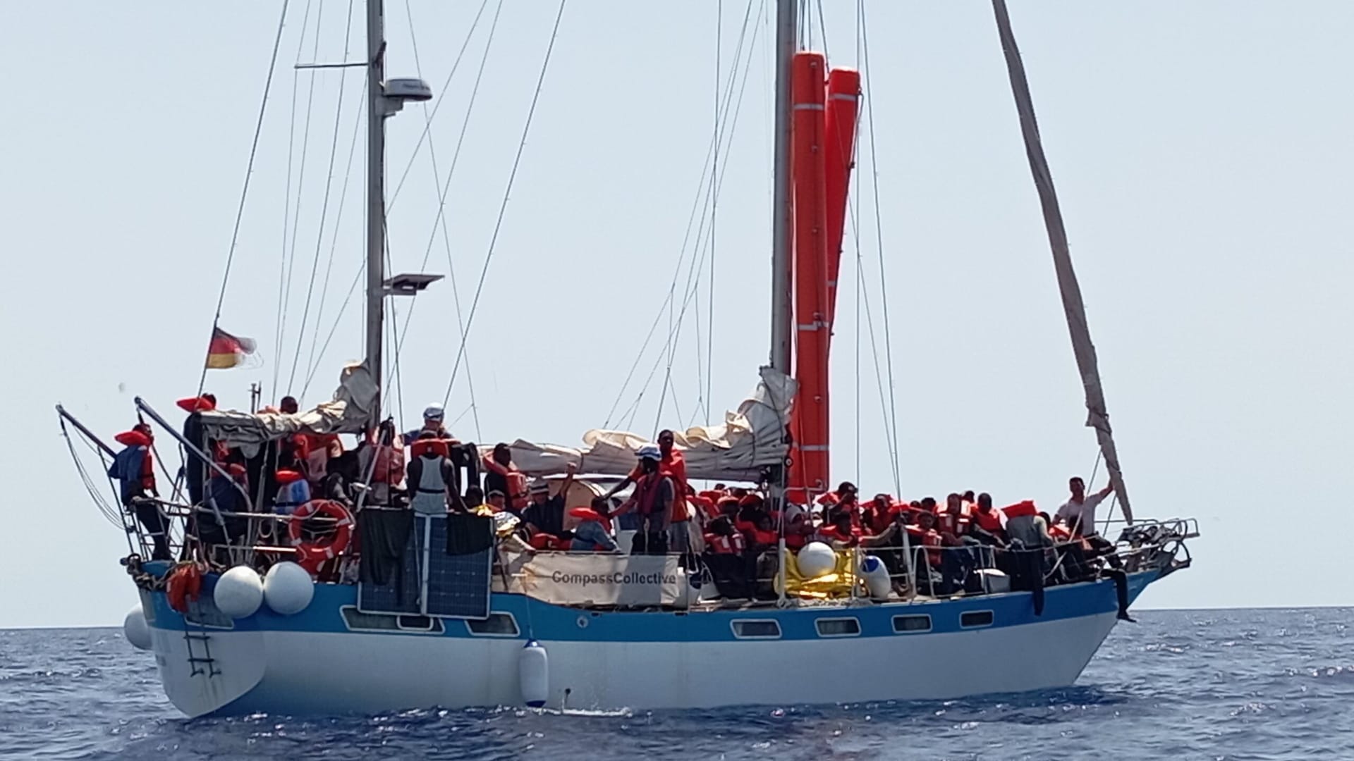 Foto aus dem Juni 2024: Diesen Sommer nahm die Crew in einem Fall mehr als 60 Menschen an Bord.