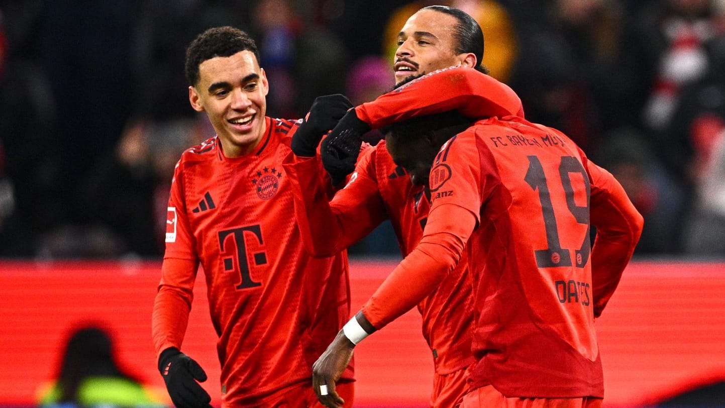 Der FC Bayern gewinnt sein letztes Heimspiel des Jahres gegen RB Leipzig am Ende souverän mit 5:1. Nach einer wilden Anfangsphase dominiert der Rekordmeister die Partie. Zwei Stars verdienen sich dabei die Bestnote, andere präsentieren sich außer Form. Die Einzelkritik: