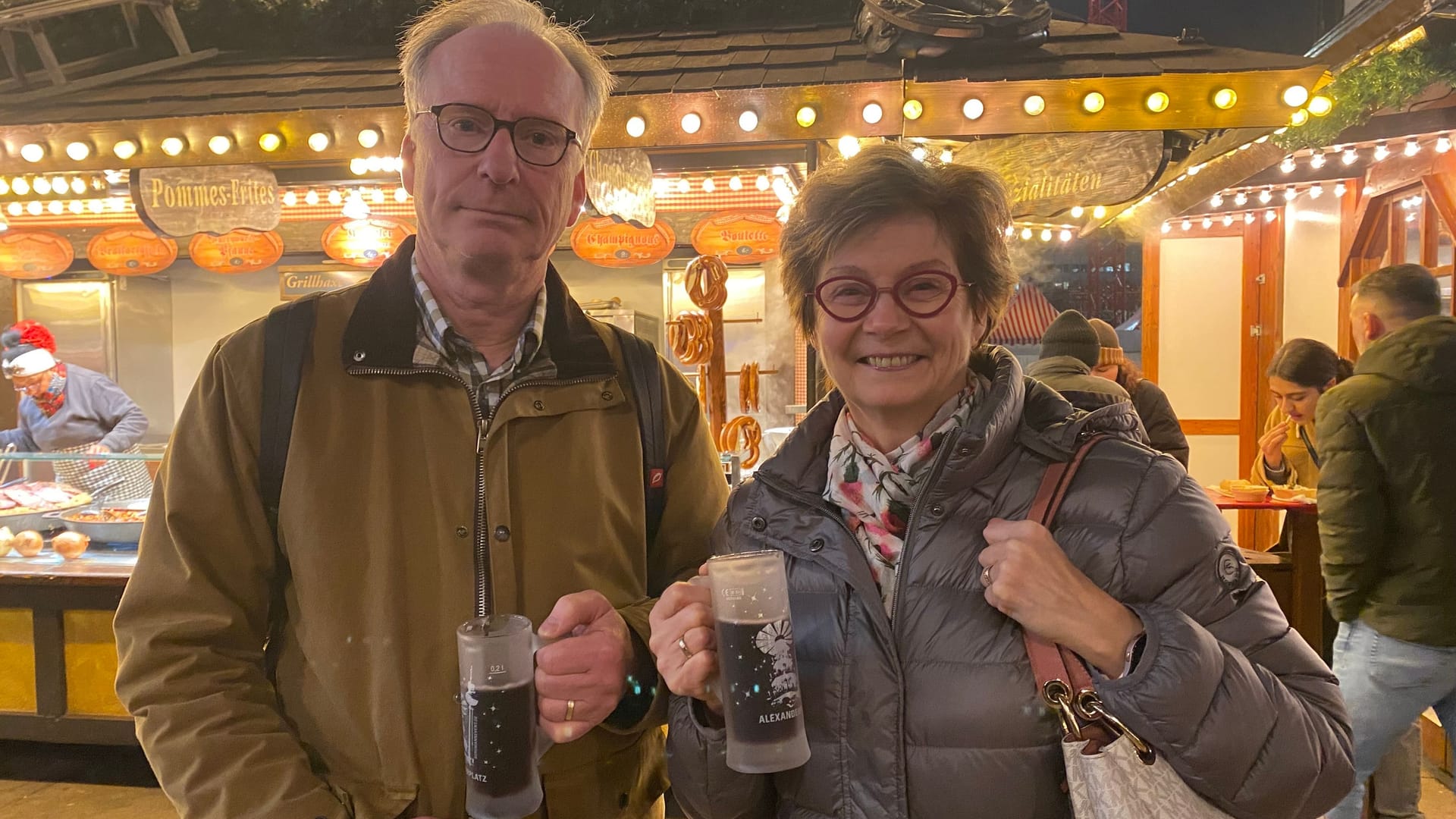 Harri und Tuula aus Finnland sind nur wegen der Weihnachtsmärkte nach Berlin gekommen.