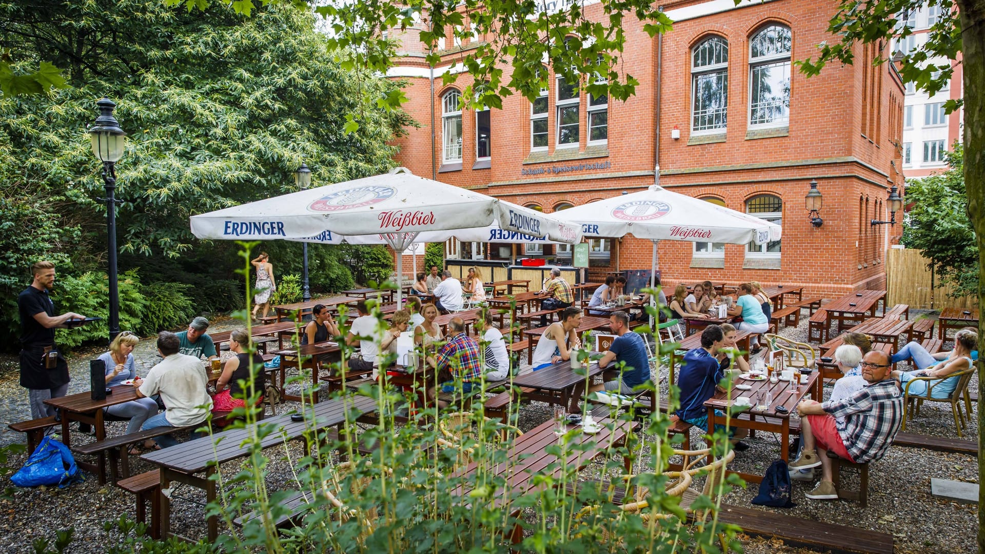 Hamburger mussten sich im Jahr 2024 von zahlreichen Restaurants verabschieden – darunter auch die "Factory Hasselbrook" (Archivbild).