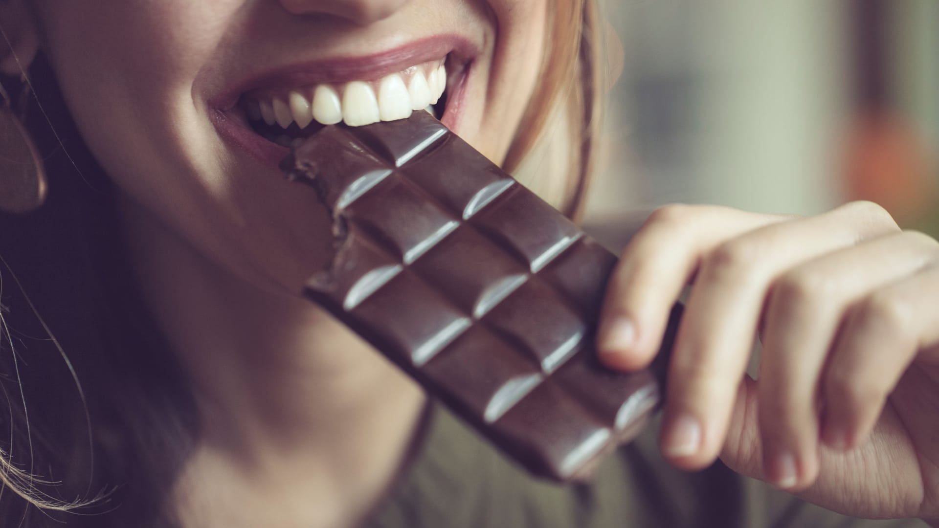 Schokolade oder Kuchen – Hauptsache süß: Manche Menschen naschen besonders gern.