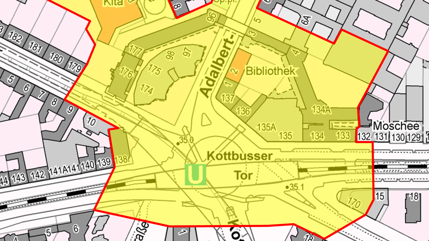 Kottbusser Tor: Hier ist das Tragen einer Waffe ab kommendem Jahr verboten.