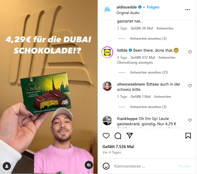 So sieht sie aus: die Dubai-Schokoladen-Edition von Aldi Süd. Lidl postete einen Kommentar (rechts).