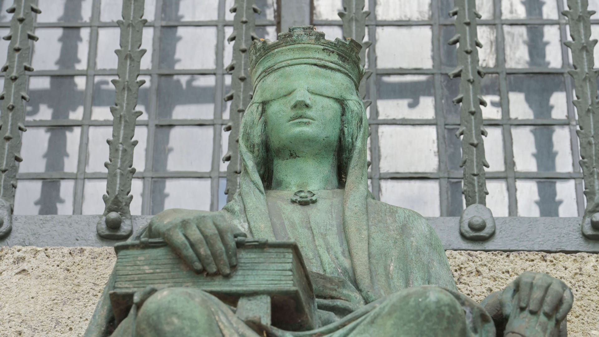 Justitia am Landgericht Berlin. (Symbolfoto)