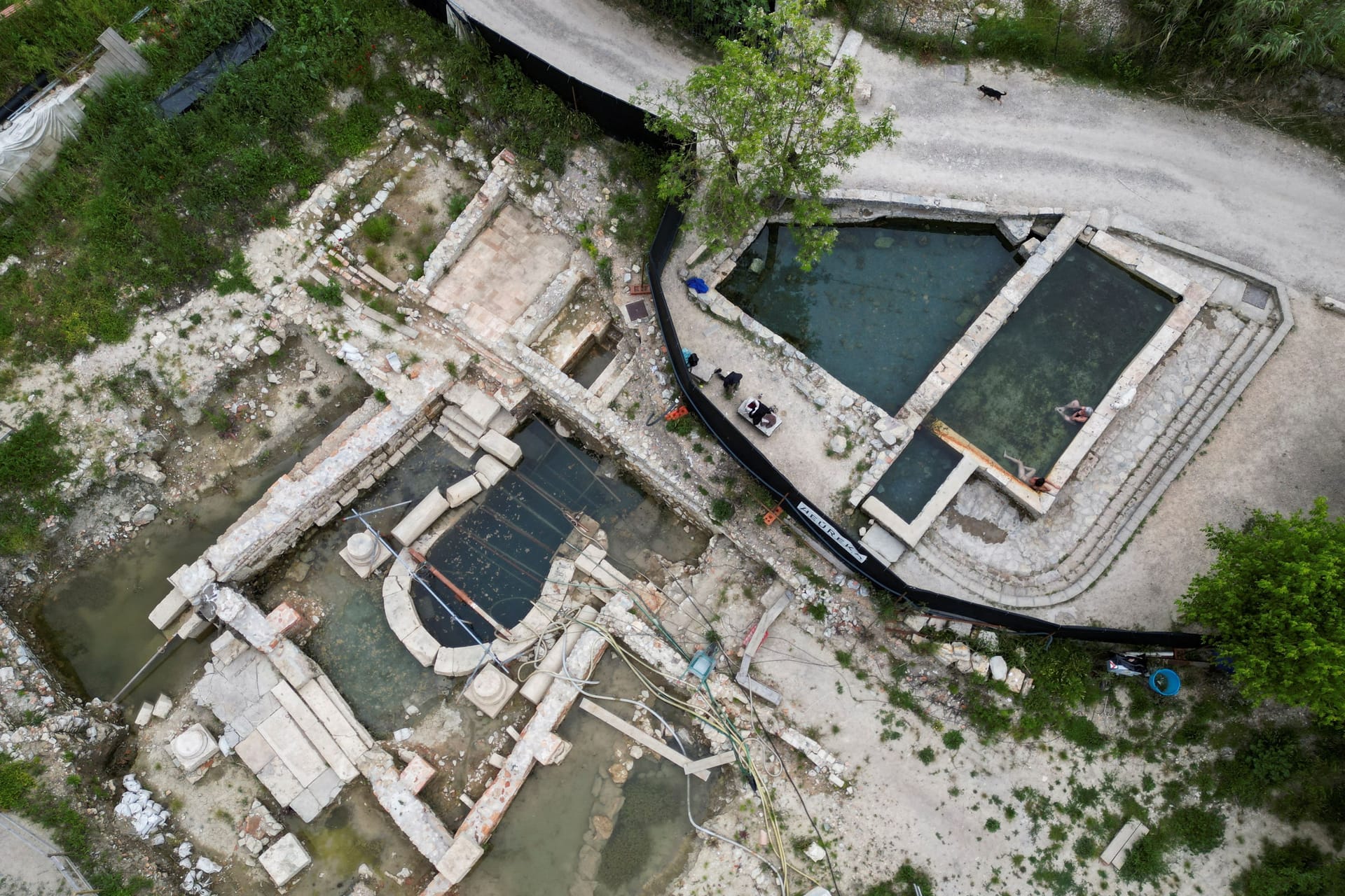 San Casciano dei Bagni: Im antiken Thermalbad der kleinen Stadt in der Toskana fördern Archäologen schon seit 2019 Schätze zu Tage.