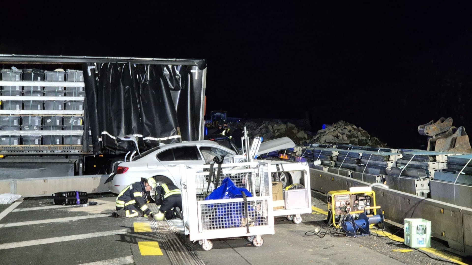 Lkw-Fahrer verursacht Chaosfahrt mit mehreren Unfällen