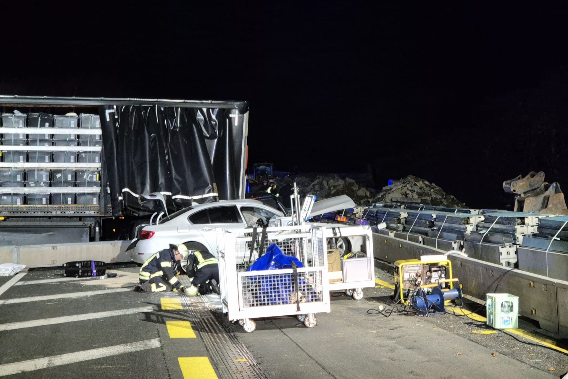 Lkw-Fahrer verursacht Chaosfahrt mit mehreren Unfällen