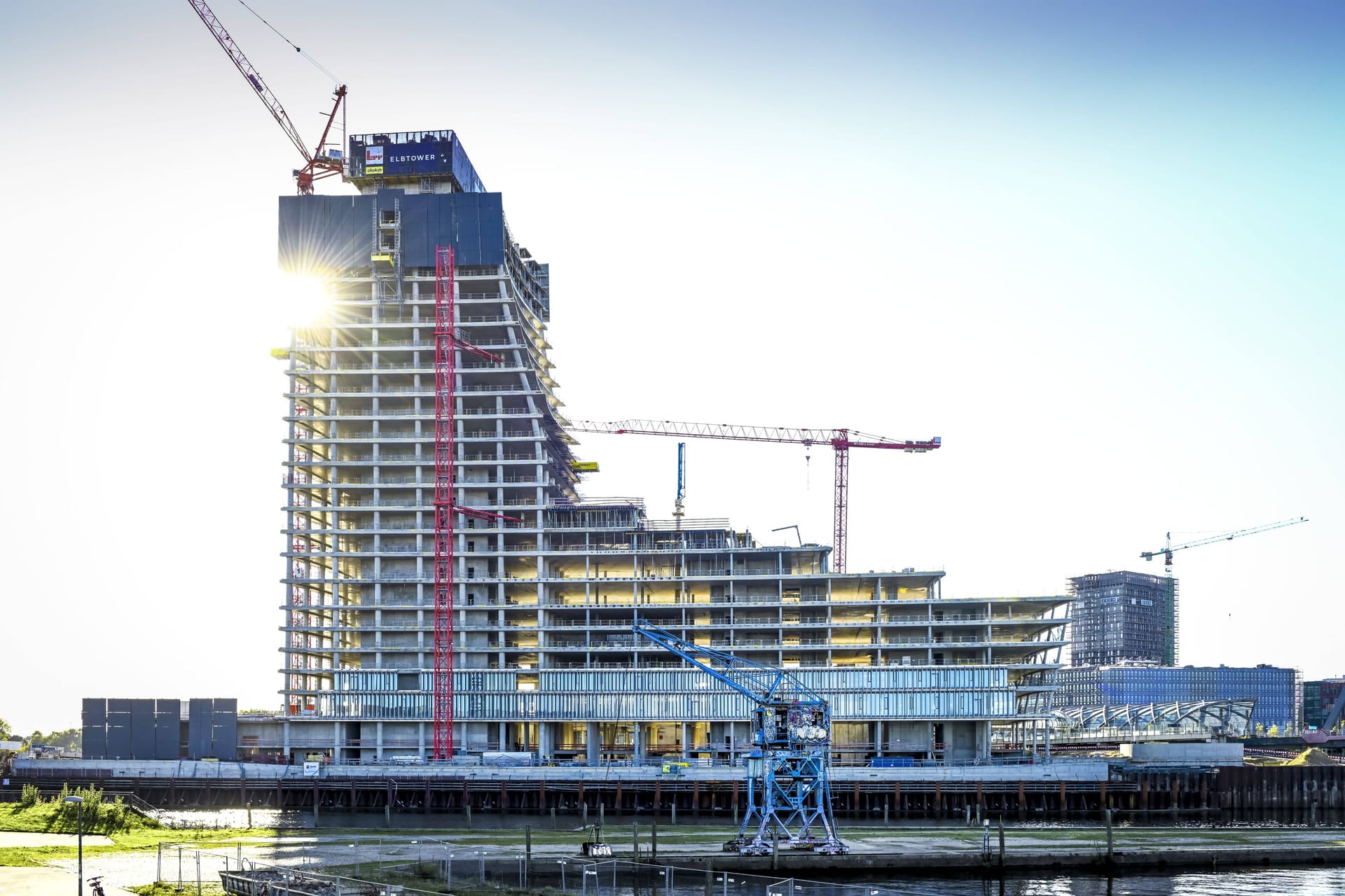 Das Bauprojekt Elbtower in der Hafencity in Hamburg: Das neue Naturkundemuseum ist als Mieter im Gespräch.