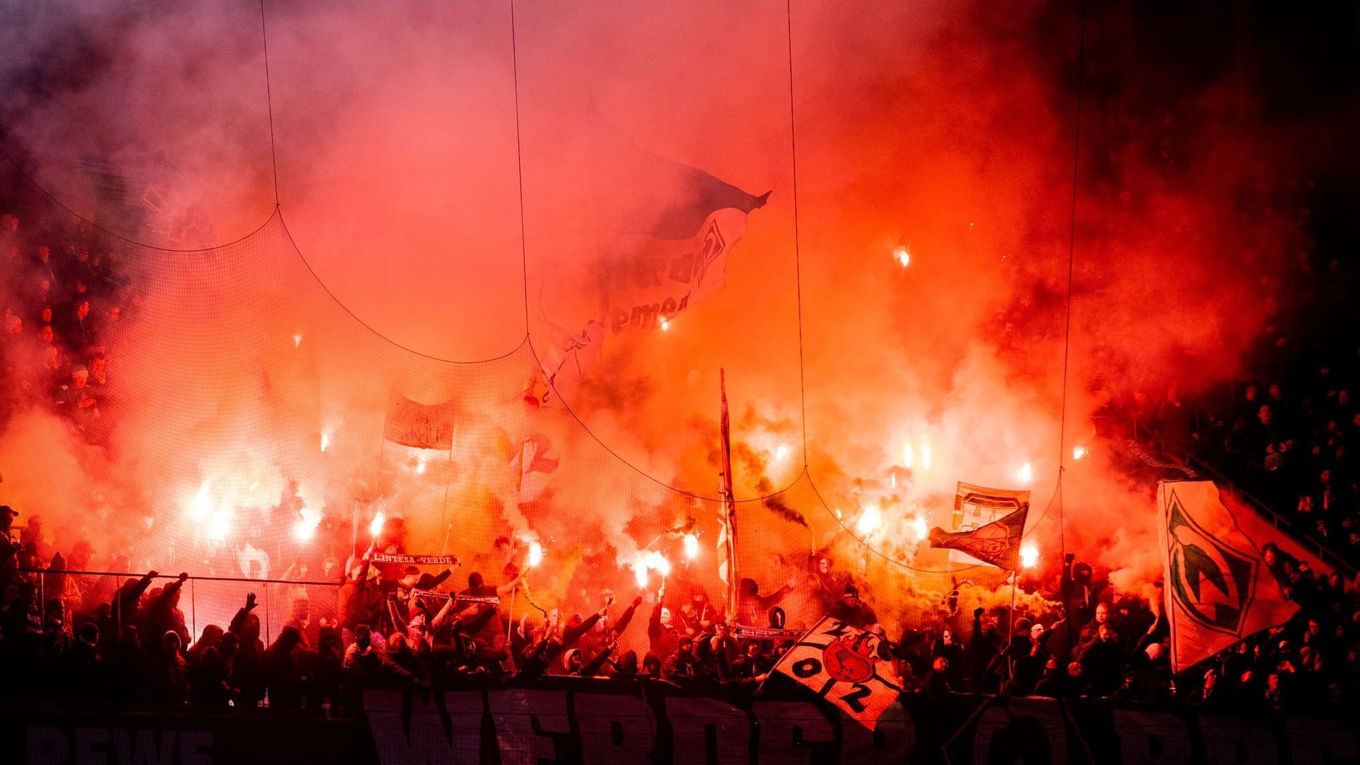 Pyrotechnik im Stadion