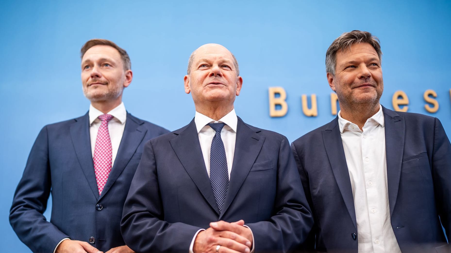 Foto aus besseren Tagen: Anfang Juli traten die Spitzen der früheren Ampel-Koalition noch gemeinsam vor die Presse.