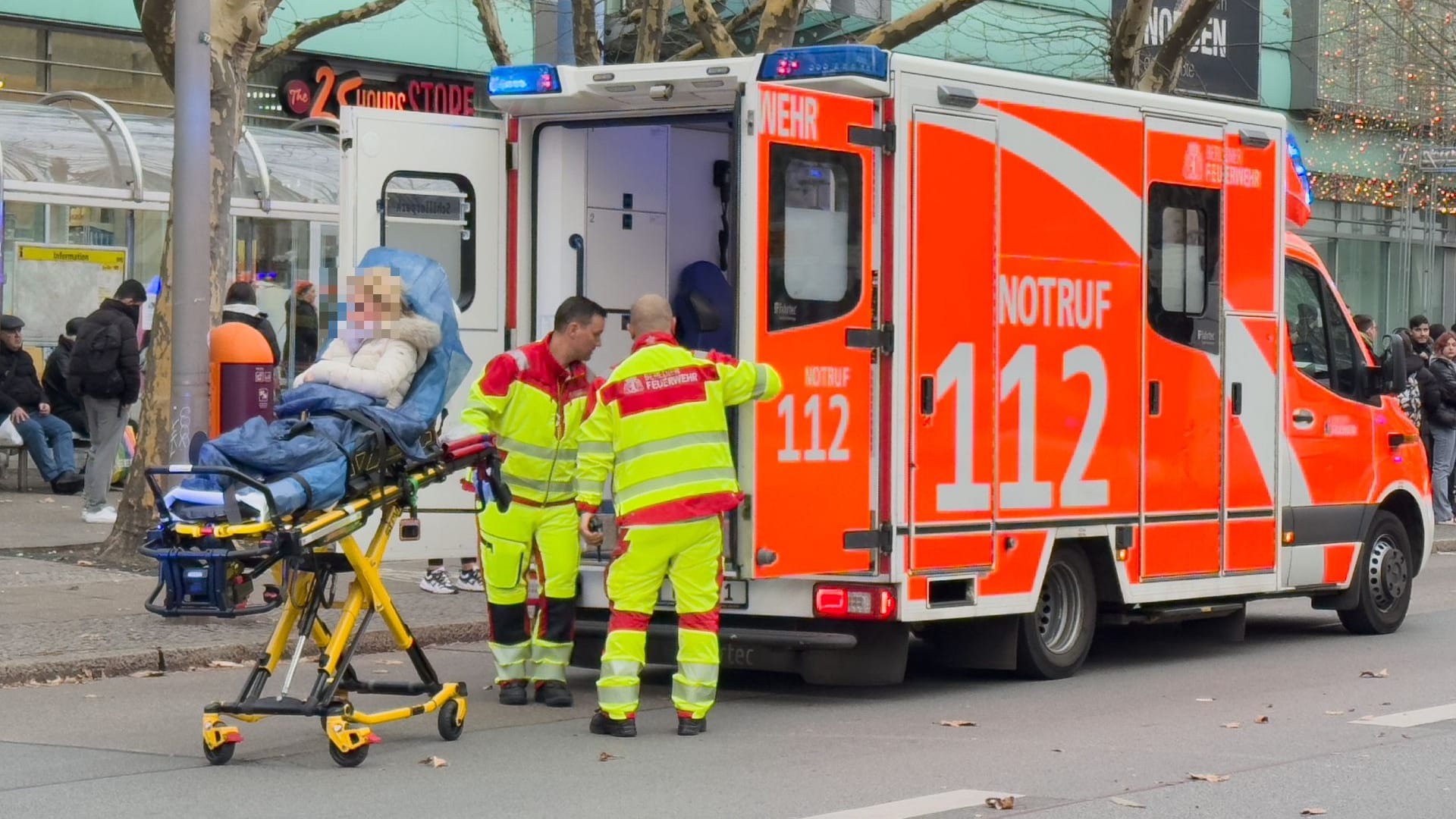 Berlin: Ein Senior verursachte einen Unfall.