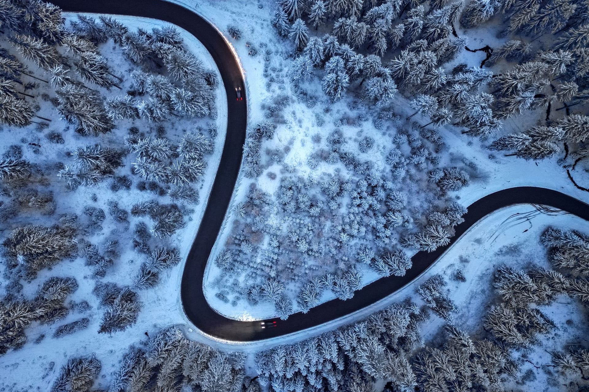 Wintereinbruch im Erzgebirge