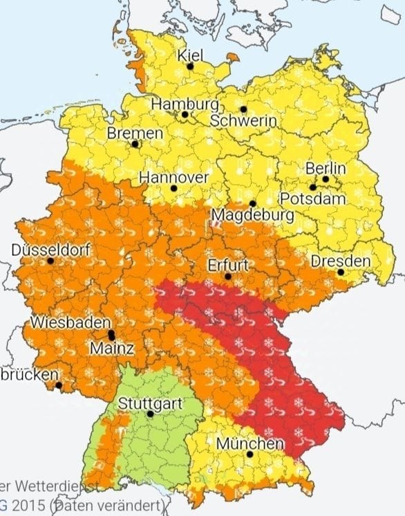 Wetterwarnungen liegen am Sonntag fast für ganz Deutschland vor.