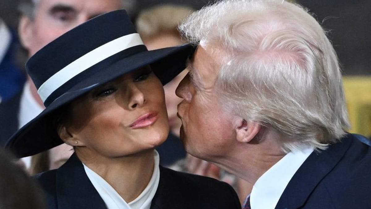 Donald und Melania Trumps peinlicher Kuss-Moment bei der Amtseinführung