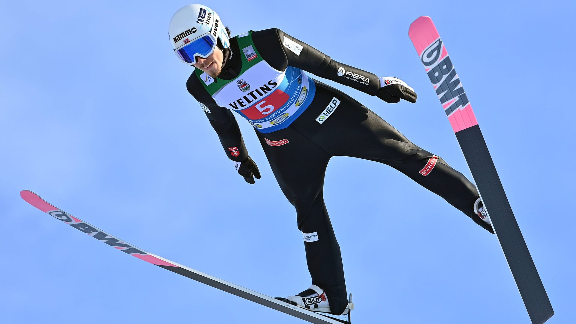 Johann André Forfang beim Neujahrsspringen in Garmisch-Partenkirchen.