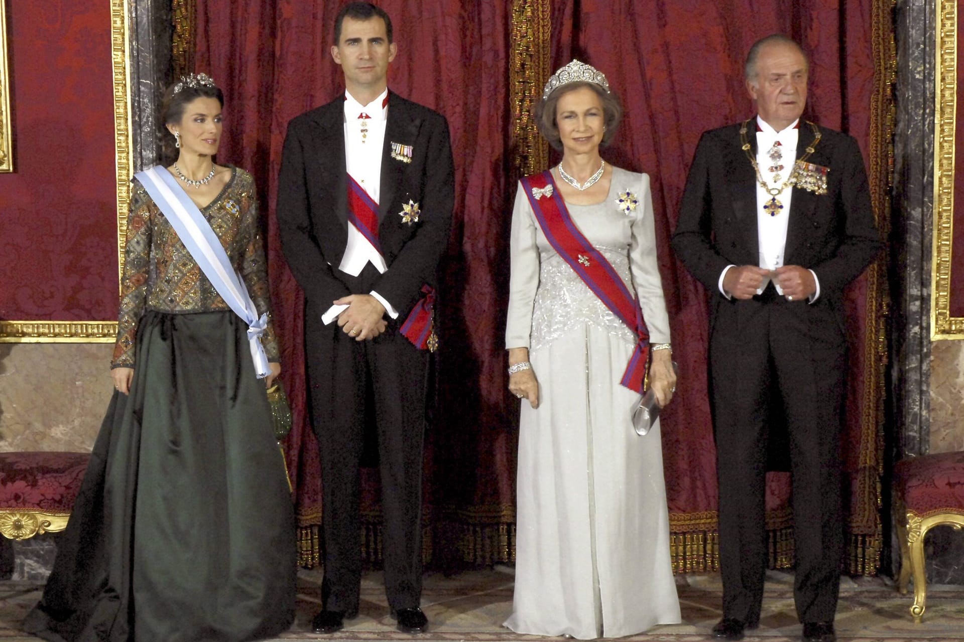 Kronprinzessin Letizia von Asturien, Kronprinz Felipe von Spanien, Königin Sofia und König Juan Carlos von Spanien im Jahr 2007.