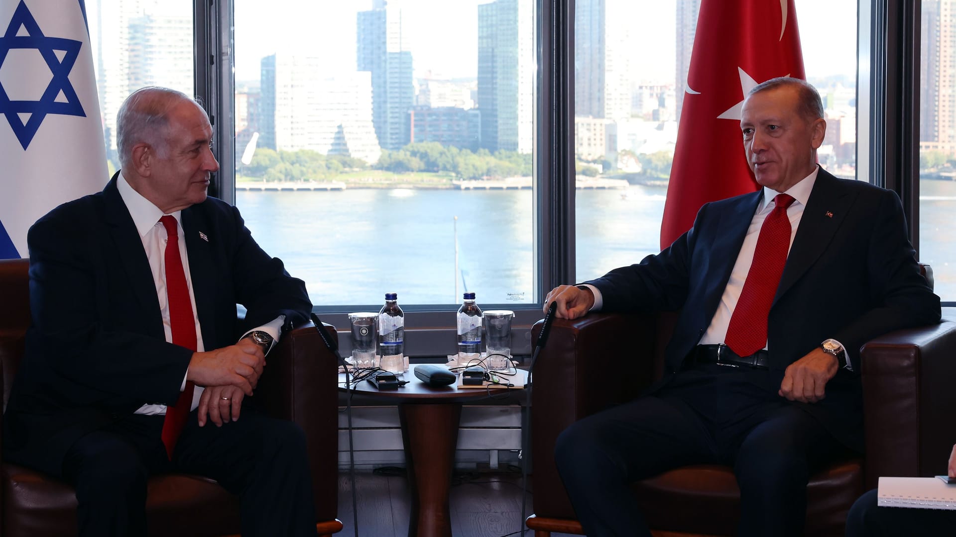 Erdoğan und Netanjahu: Erst im September 2023, kurz vor dem Terrorangriff der Hamas, wollten die Türkei und Israel ihre wirtschaftlichen Beziehungen ausbauen.