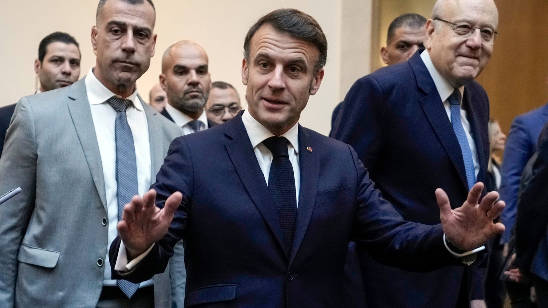 Frankreichs Präsident Macron besucht Libanon