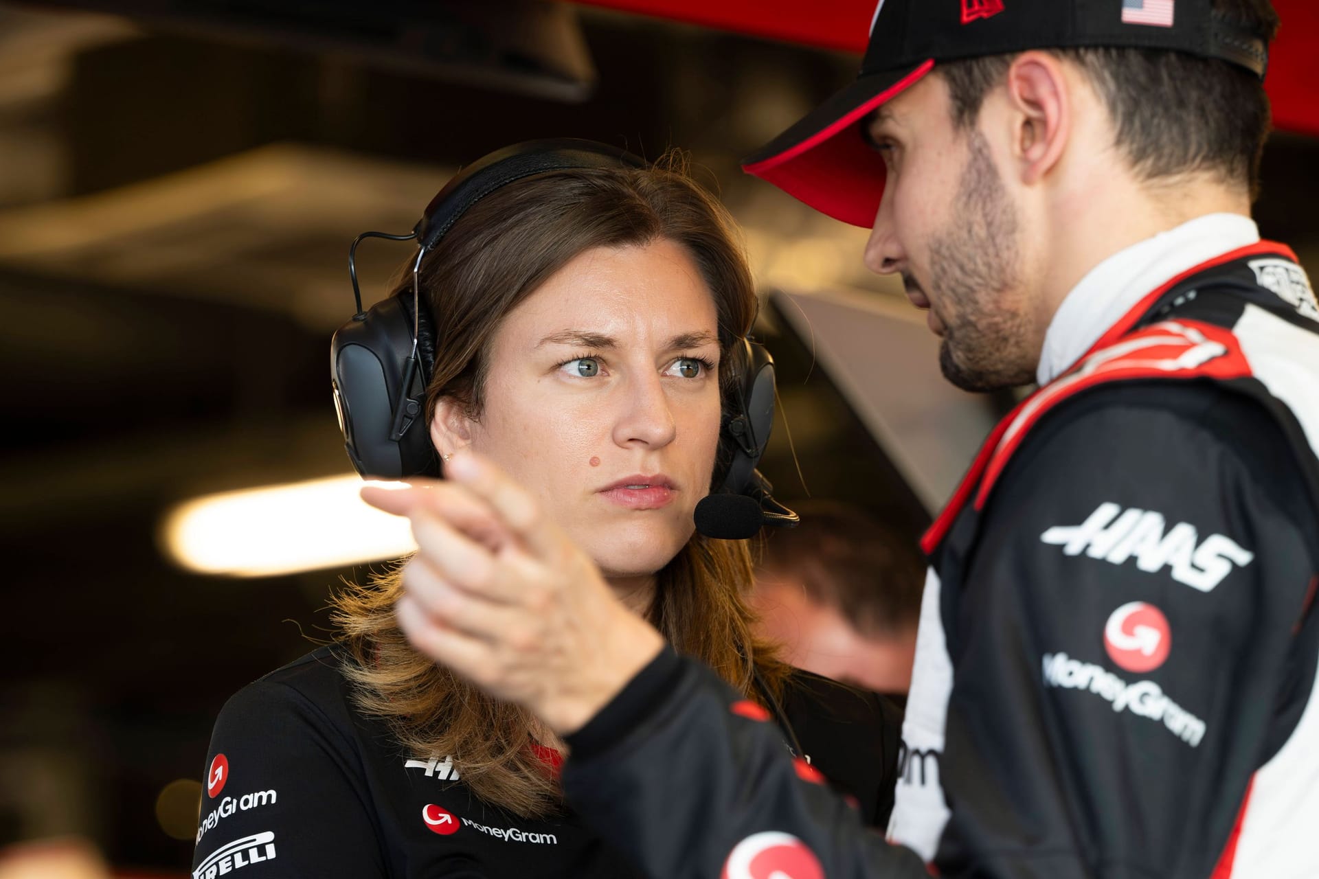 Laura Müller (l.): Sie studierte einst Fahrzeugtechnik in München.