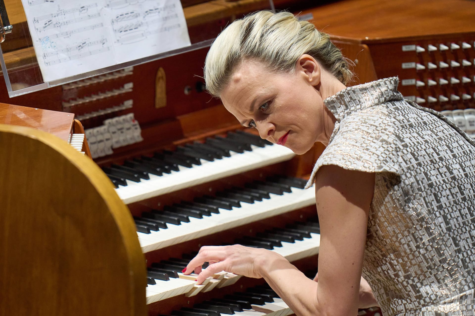 Die lettische Organistin Iveta Apkalna bei einem Konzert. (Archivbild)