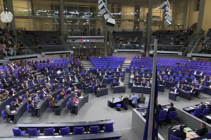 BUNDESTAG-ABSTIMMUNG/ERGEBNIS