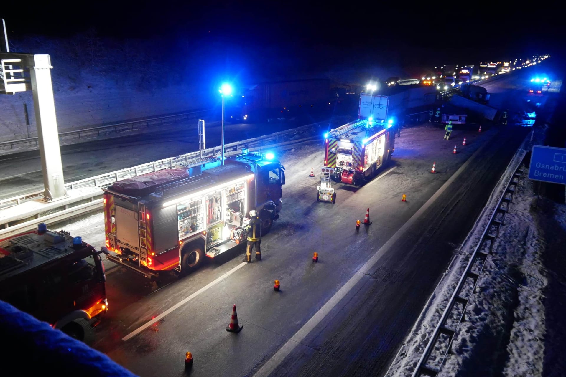 Glätteunfall: Freitag und Samstag kam es zu zahlreichen Unfällen auf Straßen und Autobahnen.