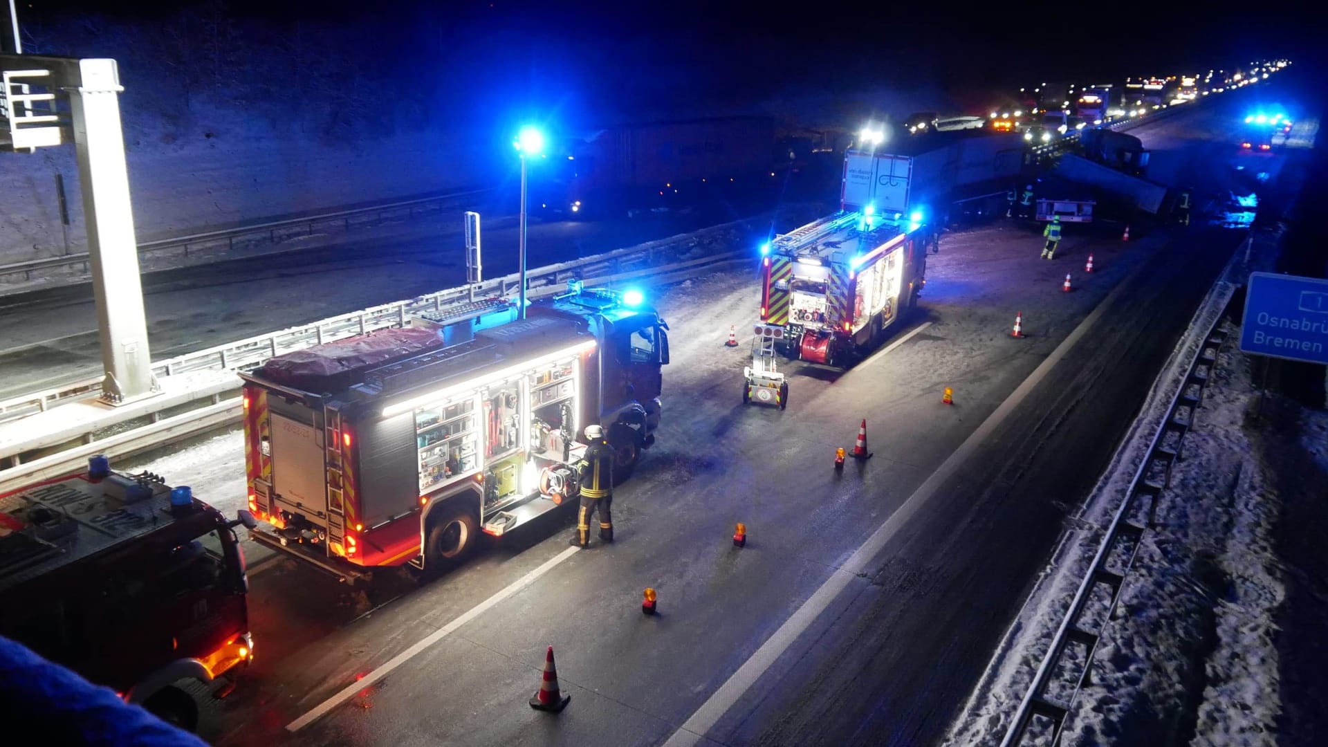 Glätteunfall: Freitag und Samstag kam es zu zahlreichen Unfällen auf Straßen und Autobahnen.