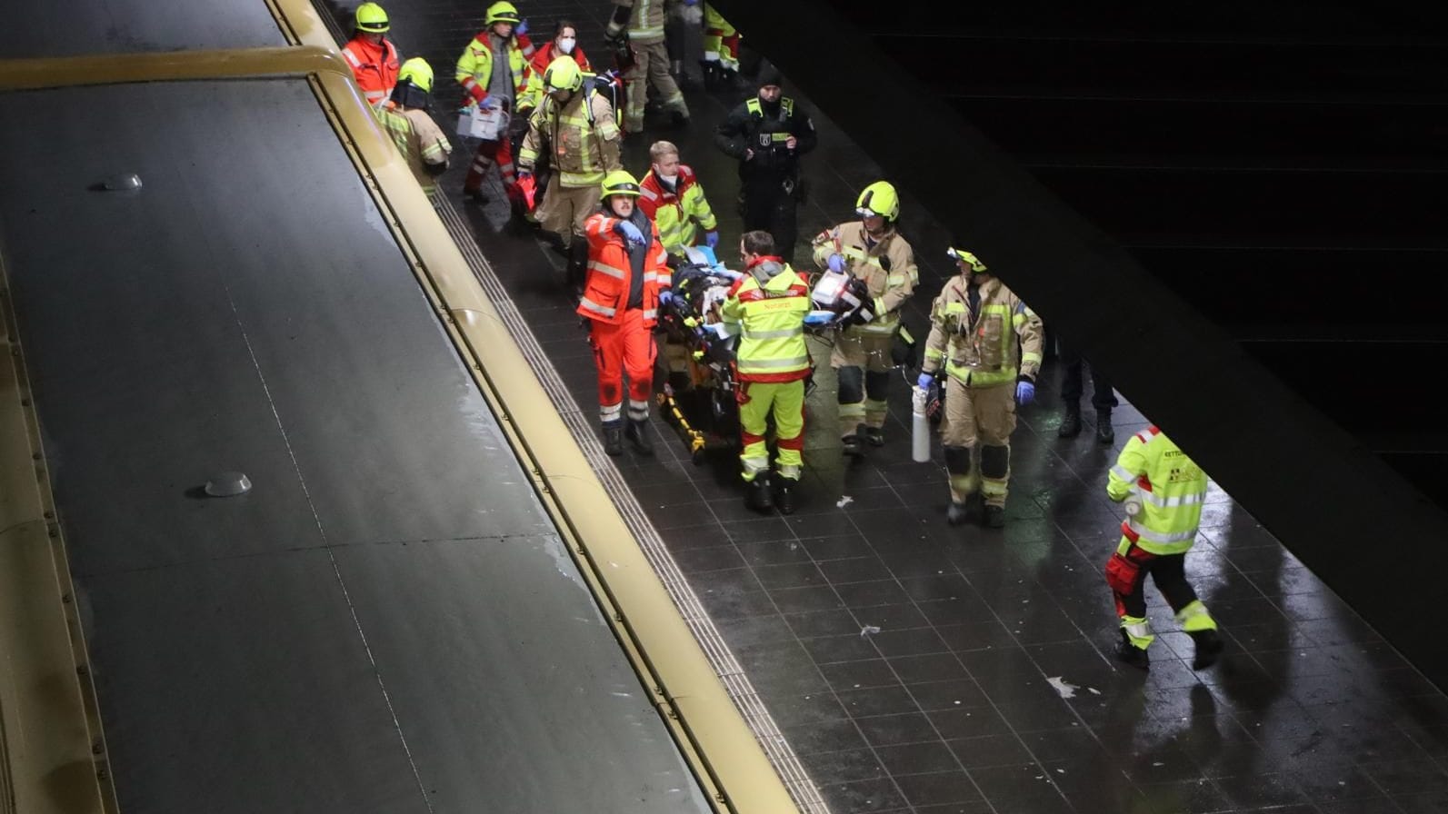 Unfall an der S-Bahn-Station Warschauer Straße in Berlin