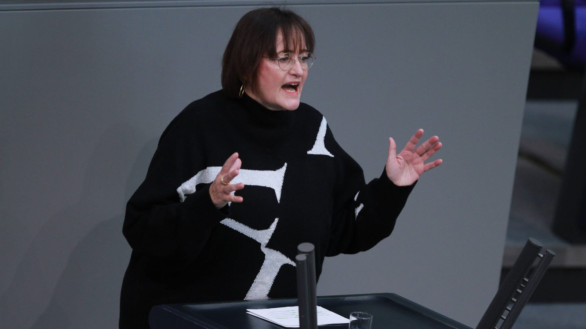 Bundestagsabgeordnete Martina Renner (Die Linke) wirft dem Staat vor, zu wenig gegen rechtsextreme Straftaten zu machen.