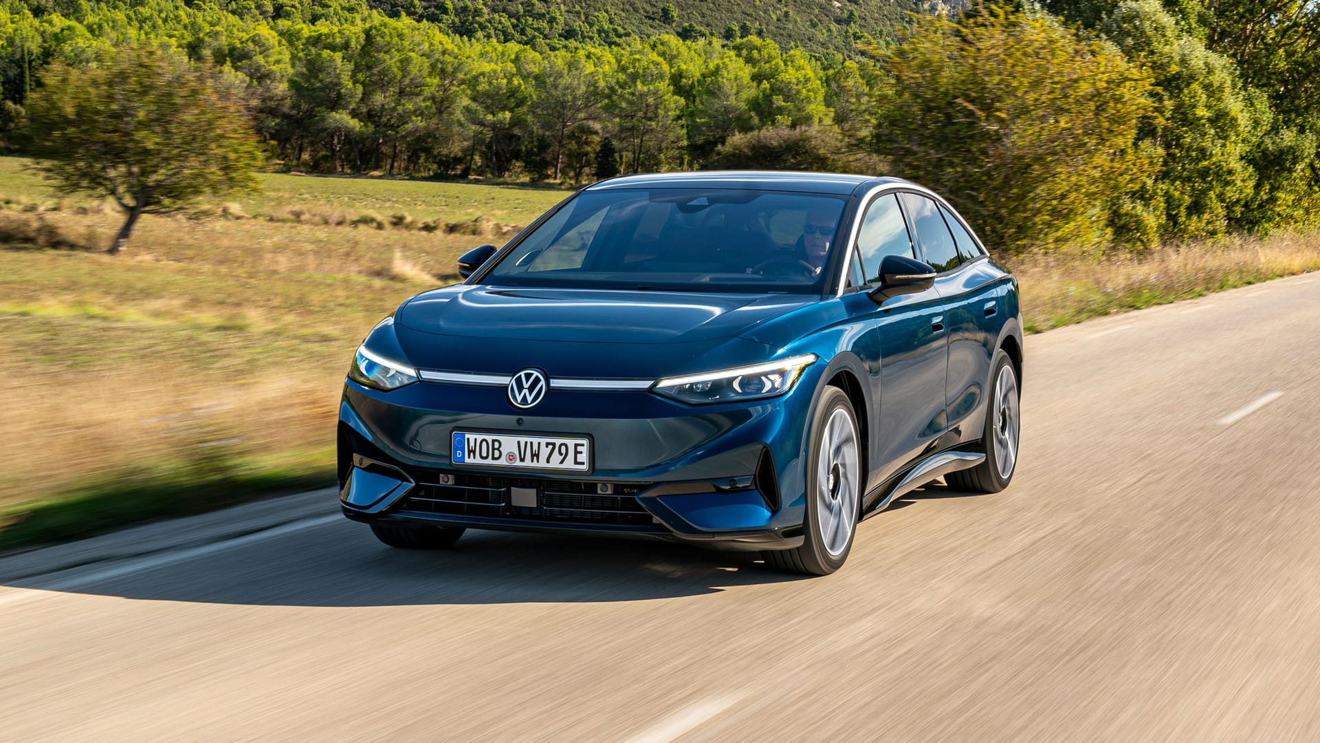 Familienauto mit Siegerqualitäten: Der VW ID.7 zeigt, dass Elektromobilität und Alltagstauglichkeit kein Widerspruch sind – und setzt mit Bestnoten Maßstäbe.