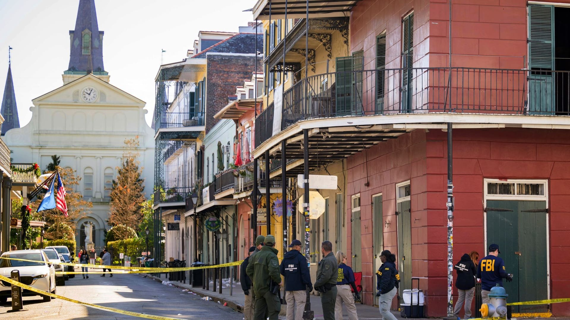 Auto fährt in Menschenmenge in New Orleans