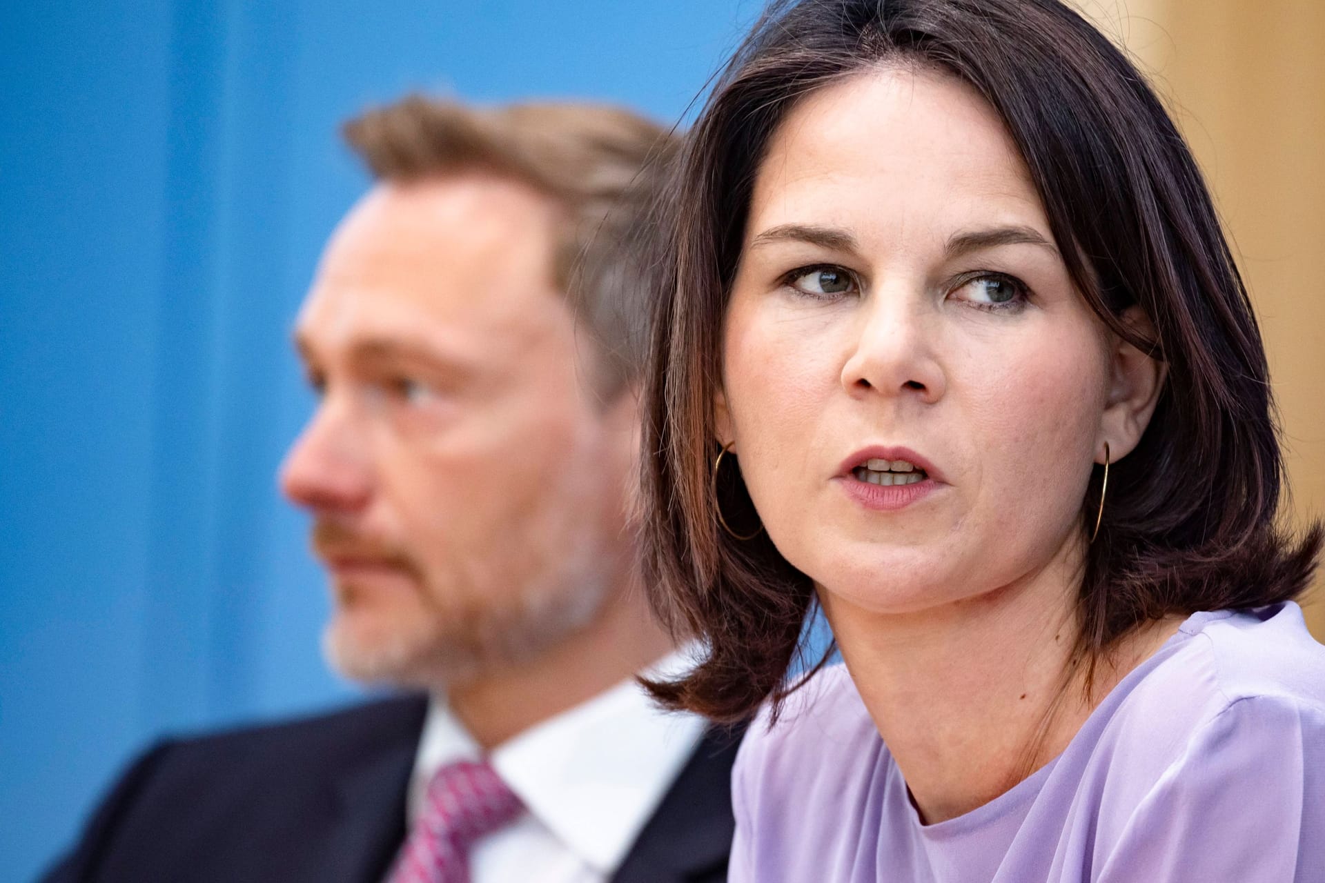 Lindner und Baerbock (r.) im Jahr 2023. Damals saßen sie noch zusammen in der Regierung.