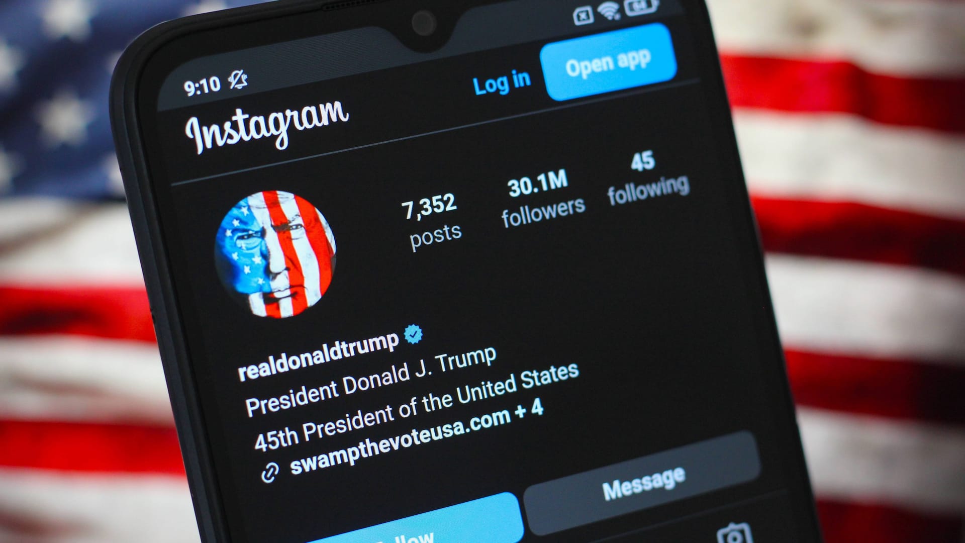 Instagram: Donald Trump hat als Präsident zwei Accounts - seinen privaten sowie den offiziellen POTUS-Account.