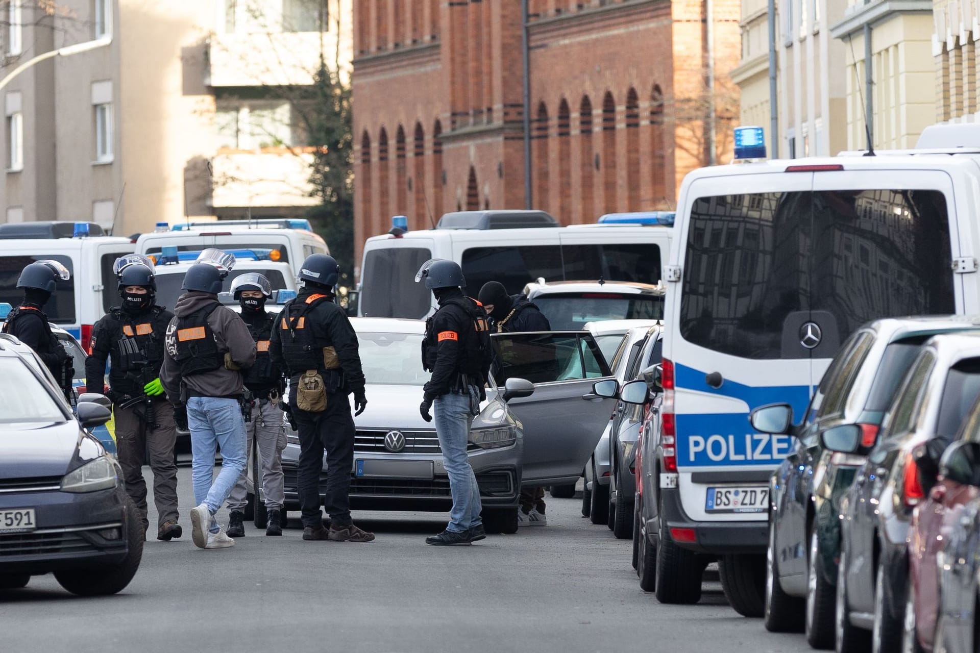 Großeinsatz an Braunschweiger Grundschule