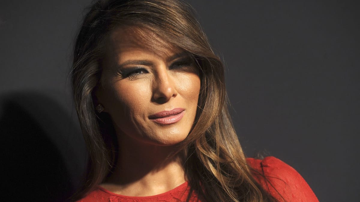 Melania Trump, yeni bir First Lady portresi ile omurları tetikliyor